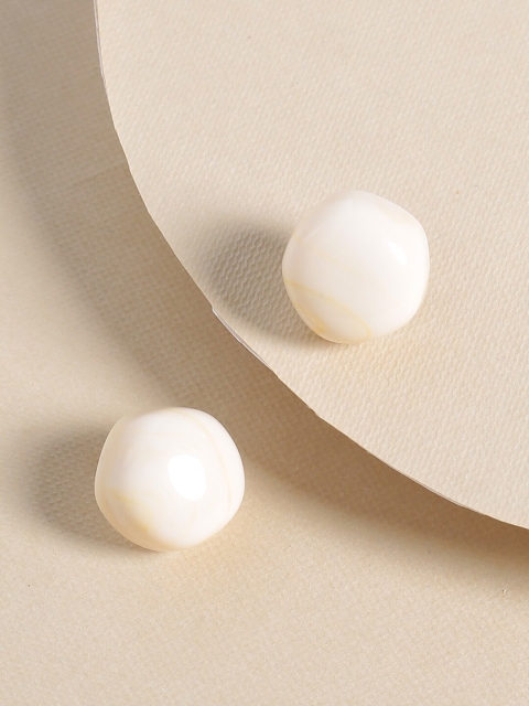 

Tistabene Women White Classic Studs