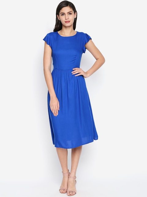 

Oxolloxo Women Blue Solid Fit and Flare Dress