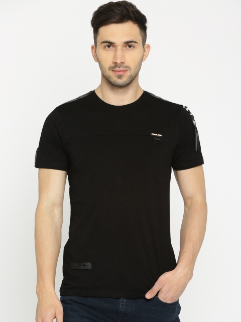 

Rex Straut Jeans Men Black Solid Round Neck T-shirt