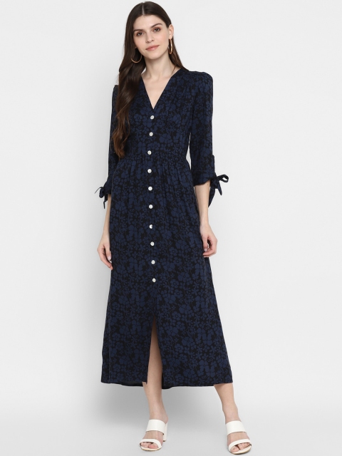 

TRENDY DIVVA Women Navy Blue & Black Floral Printed Fit and Flare Dress
