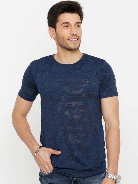 

Rex Straut Jeans Men Navy Blue & Black Abstract Print Round Neck T-shirt