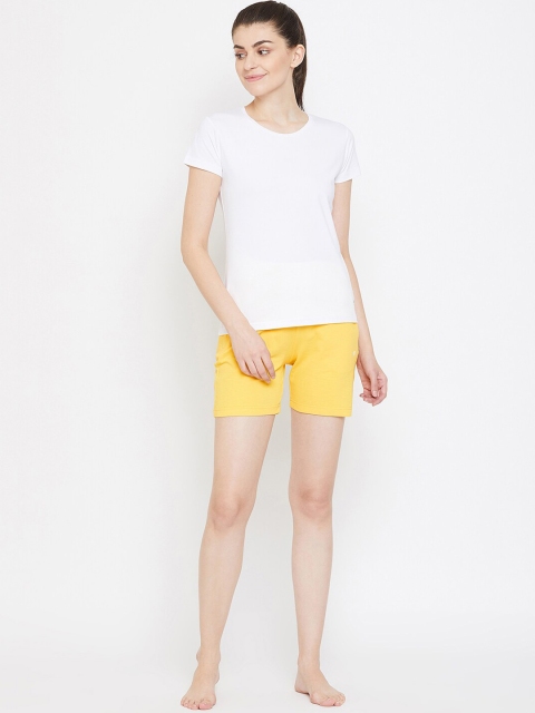 

Okane Women White & Yellow Solid Night Suit
