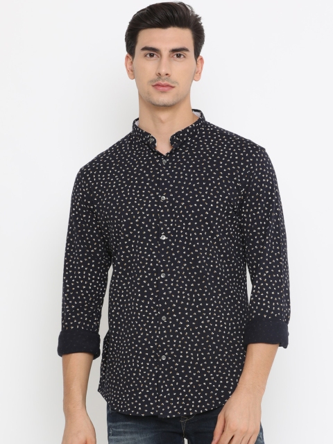 

SHOWOFF Men Navy Blue & White Slim Fit Printed Casual Shirt