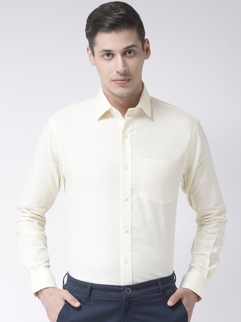 

COBB Men Yellow Regular Fit Solid Formal Shirt