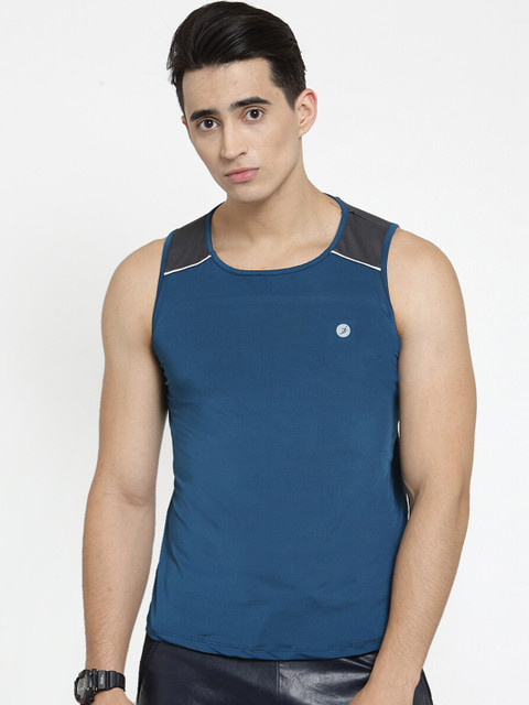 

BUKKUM Men Teal Blue Solid Round Neck T-shirt