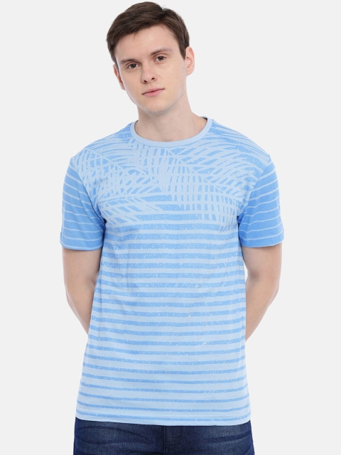 

Classic Polo Men Blue Striped Round Neck T-shirt
