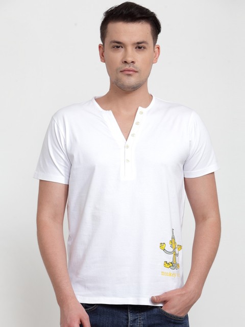 

DOOR74 Men White Printed Henley Neck T-shirt
