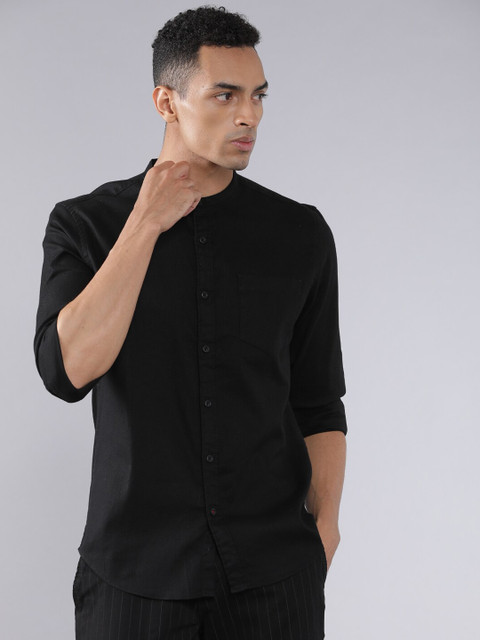 

HIGHLANDER Men Black Slim Fit Solid Casual Shirt