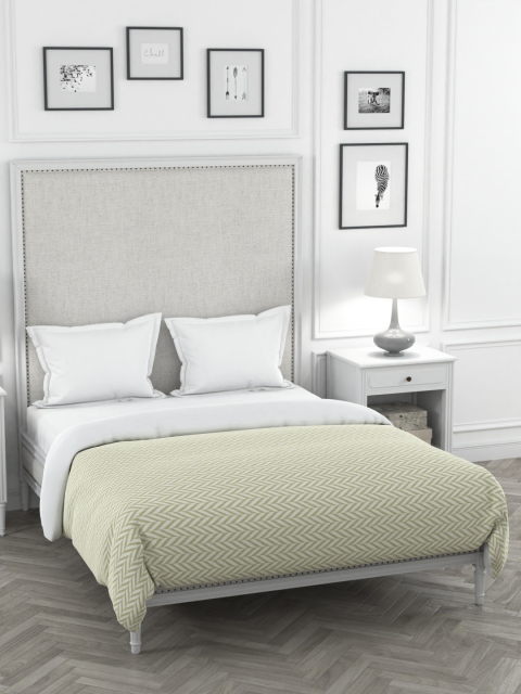 

Portico New York Green Geometric Mild Winter 300 GSM Double Bed Comforter