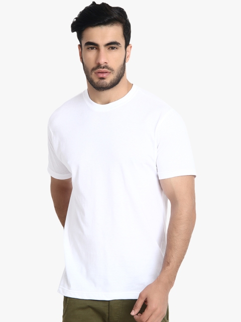 

SWISS MILITARY Men White Solid Round Neck T-shirt