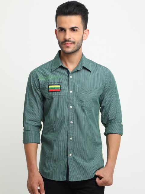

Flyrs Club Men Green Slim Fit Striped Casual Shirt