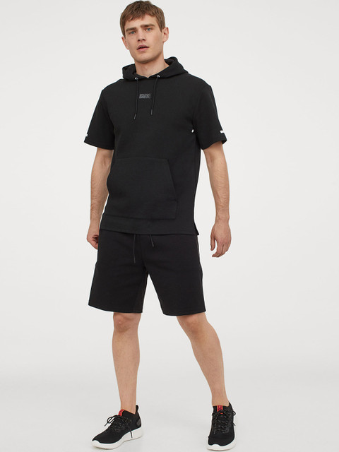 

H&M Men Black Solid Sports Shorts Regular Fit