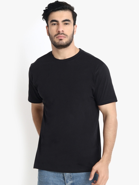

SWISS MILITARY Men Black Solid Round Neck Pure Cotton T-shirt
