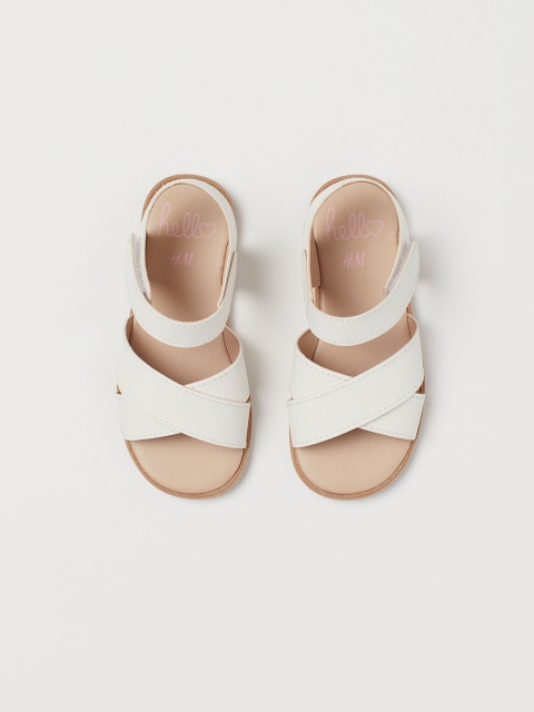 

H&M Girls White Solid Sandals