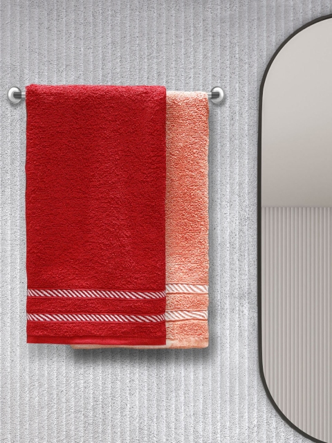 

Trident Unisex Set Of 4 Solid 380 GSM Comfort Living Hand Towels, Red