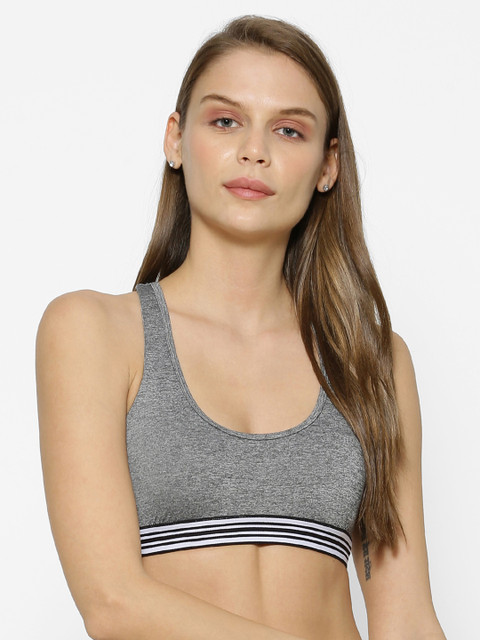 

FOREVER 21 Black & Grey Solid Non-Wired Lightly Padded Sports Bra 27144103