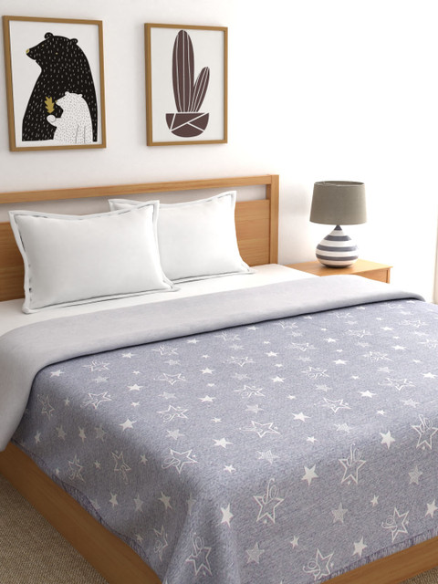 

A Homes Grace Grey & White Geometric AC Room 300 GSM Double Bed Dohar