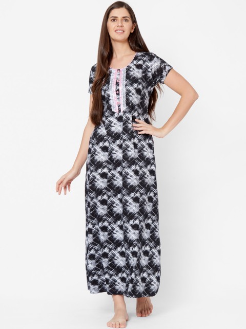 

Juliet Black & White Printed Nightdress