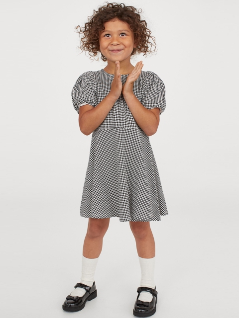 

H&M Girls Black & White Checked Puff-Sleeved Dress