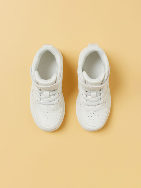 

H&M Boys White Solid High-Top Trainers