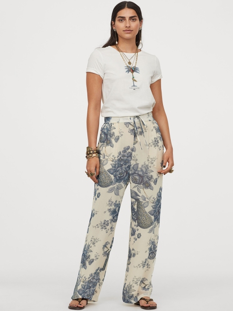 

H&M Women Off White & Navy Blue Floral Print Wide Chiffon Trousers