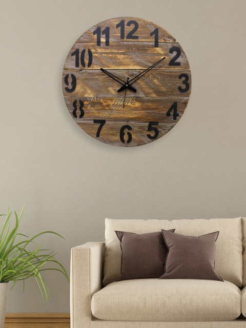

Aura Beige Round Solid Analogue Wall Clock 38cmx38cm
