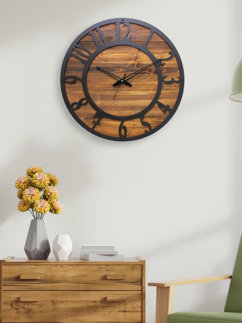 

Aura Brown Superlative Wooden Designer Wall Clock