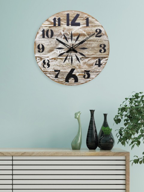 

Aura Off-White Round Solid Wooden 38 cm Analogue Wall Clock