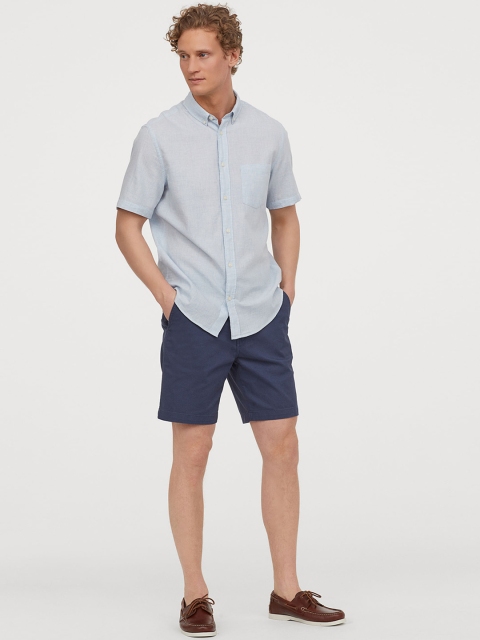 

H&M Men Blue Solid Regular Fit Chino Shorts