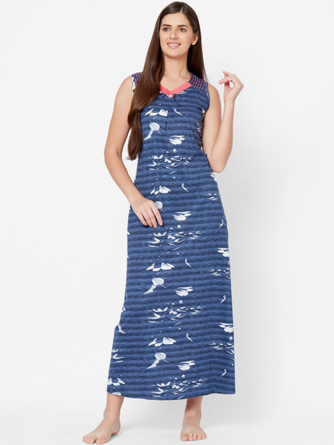 

Juliet Blue & White Printed Nightdress