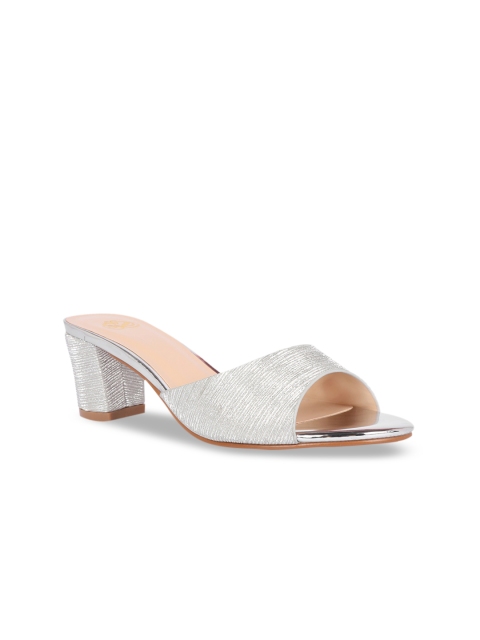 

Sole To Soul Women Silver-Toned Solid Heels