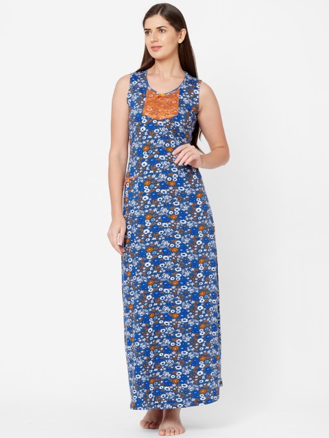 

Juliet Blue & White Printed Nightdress