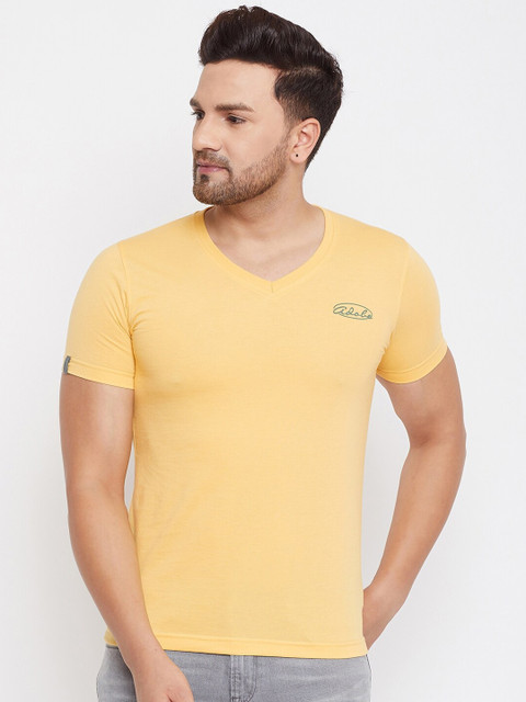 

Adobe Men Yellow Solid V-Neck T-shirt