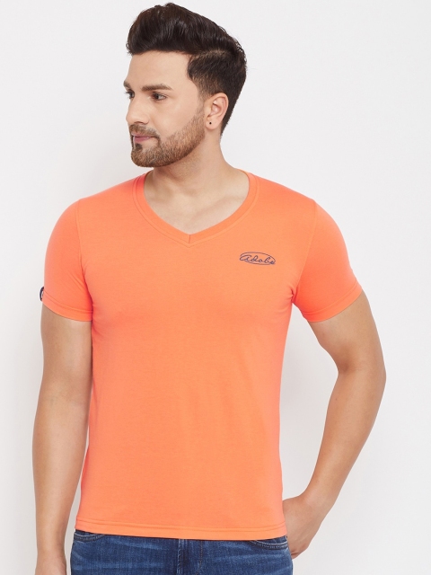

Adobe Men Orange Solid V-Neck T-shirt
