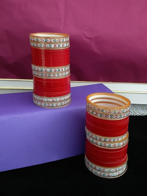 

LUCKY JEWELLERY Set Of 2 Red & Gold-Toned Punjabi Chura Bridal Wedding Bangles