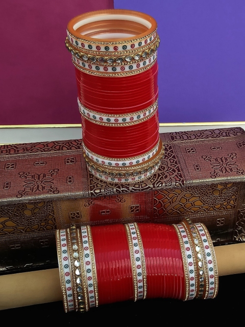 

LUCKY JEWELLERY Set Of 2 Red & Gold-Toned Punjabi Chura Bridal Wedding Bangles