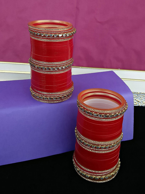

LUCKY JEWELLERY Set Of 2 Red & Gold-Toned Punjabi Chura Bridal Wedding Bangles
