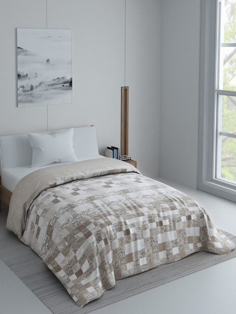 

SPACES Grey Checked AC Room 300 GSM Single Comforter