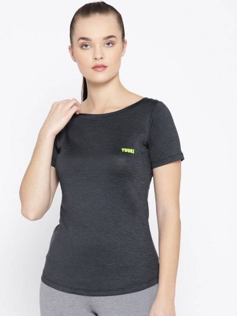 

Yuuki Women Black Solid Round Neck T-shirt