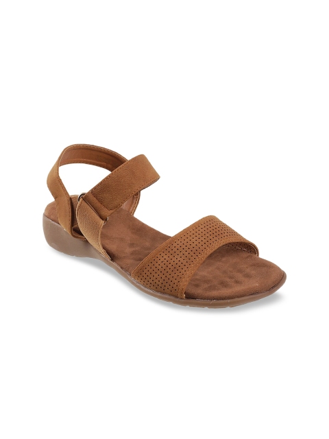 

Metro Women Tan Solid Sandals