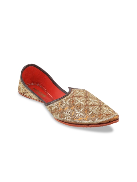 

Mochi Men Gold-Toned Woven Design Leather Mojaris
