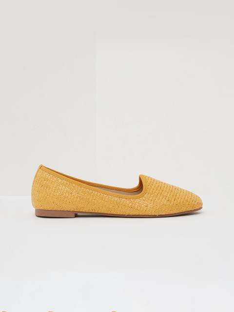 

shoexpress Women Yellow Slip-On Sneakers