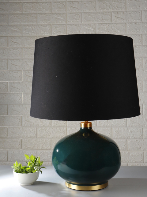 

Grated Ginger Black & Green Solid Handcrafted Table Top Lamp with Shade