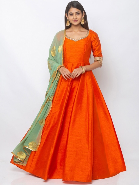 

6Y COLLECTIVE Women Orange Solid Anarkali Kurta with Dupatta
