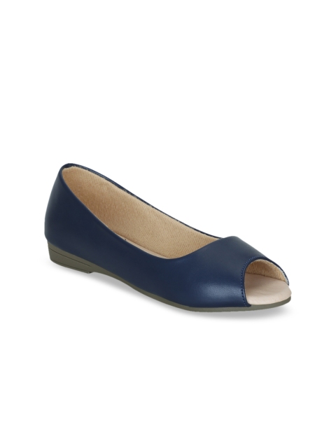 

Get Glamr Women Navy Blue Solid Open Toe Flats