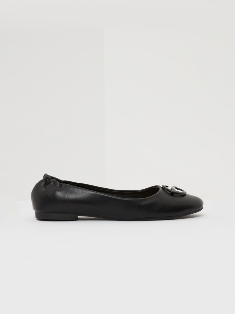 

shoexpress Women Black Solid Ballerinas