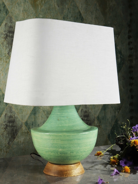

Grated Ginger White Self Design Handcrafted Table Top Lamp with Shade