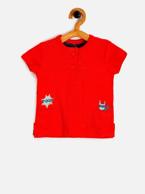 

Aomi Boys Red Solid Henley Neck T-shirt