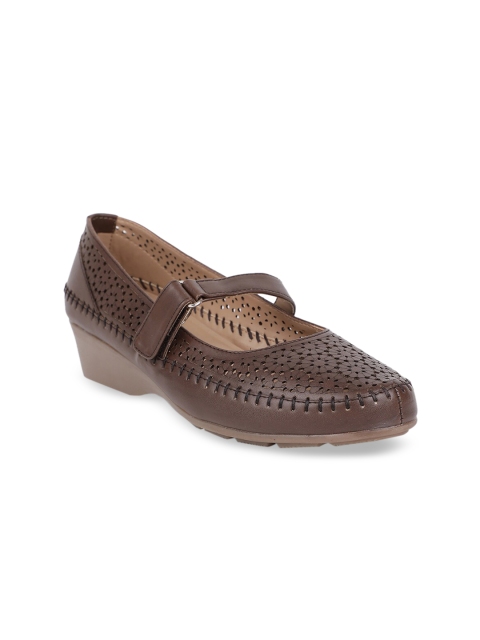 

Bata Women Brown Solid Pumps