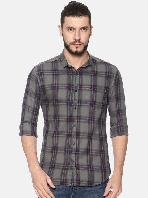 

SHOWOFF Men Grey & Black Slim Fit Checked Casual Shirt